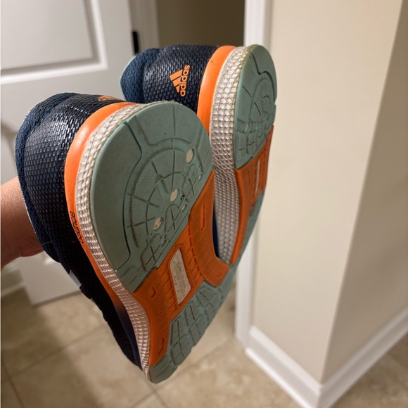 Three pairs women’s shoes - Picture 8 of 11